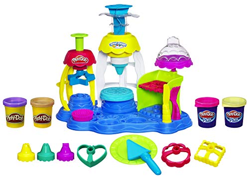 Play-Doh Kitchen Creations Rising Cake Oven Bakery